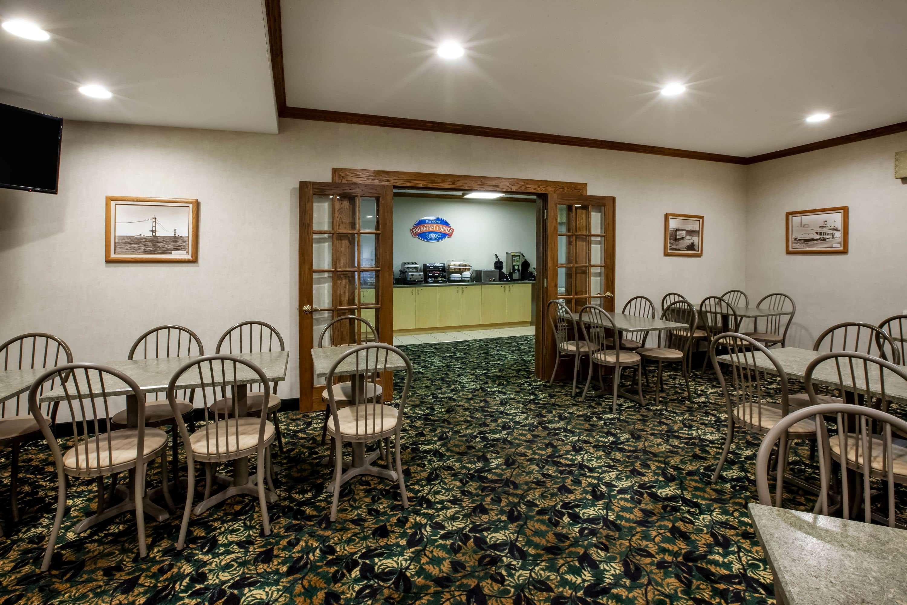 Baymont By Wyndham Mackinaw City Kültér fotó