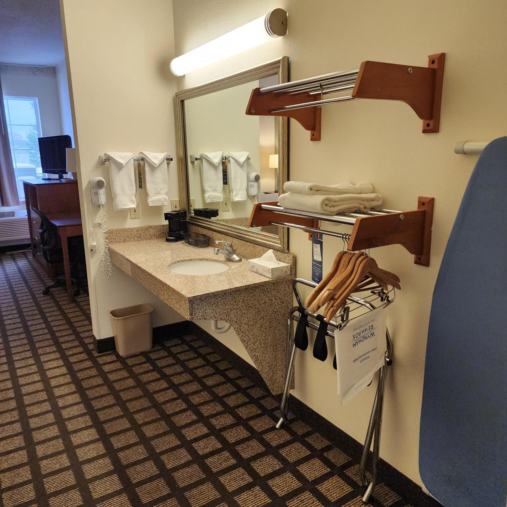 Baymont By Wyndham Mackinaw City Kültér fotó